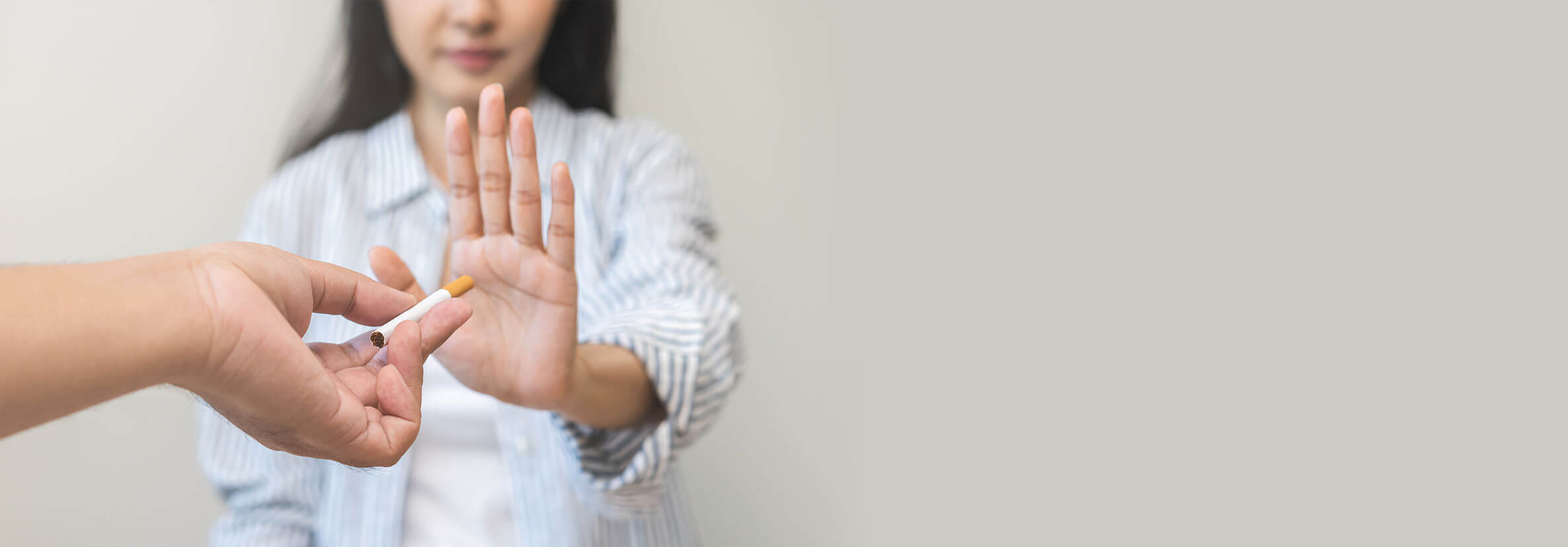 Endlich Nichtraucher – Zigarette wird abgelehnt